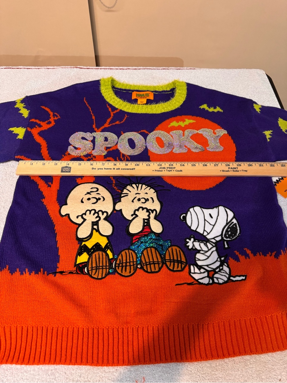 Peanuts Snoopy Halloween 'Spooky' Sequined Graphic Sweater - Womens Size Large - Picture 6 of 9